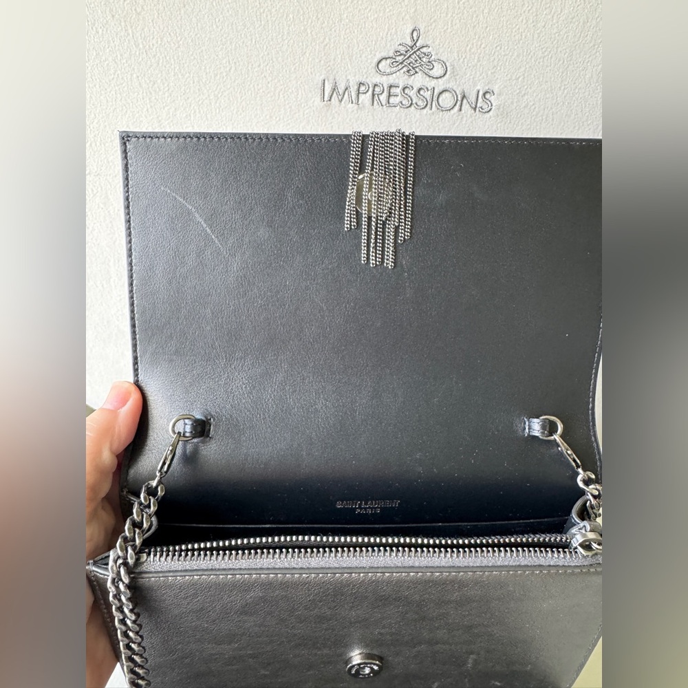Yves Saint Laurent Cassandra Kate Silver Chain Shoulder Bag - Picture 14 of 16